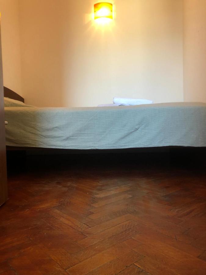 Lovely 1 Bedroom Apartment Close To Old Town Bükreş Dış mekan fotoğraf